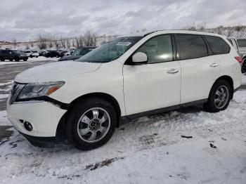  Salvage Nissan Pathfinder