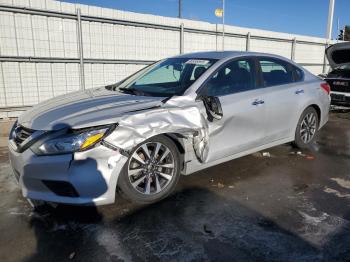  Salvage Nissan Altima