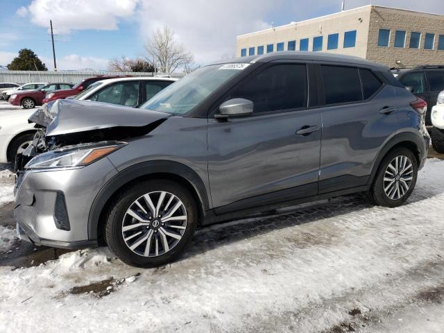  Salvage Nissan Kicks