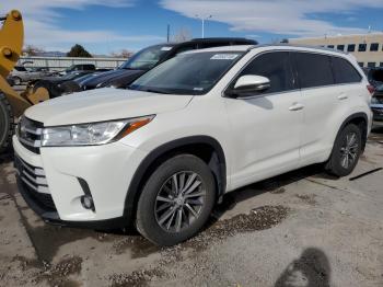  Salvage Toyota Highlander