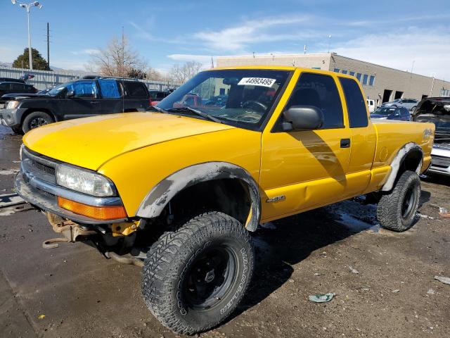  Salvage Chevrolet S-10