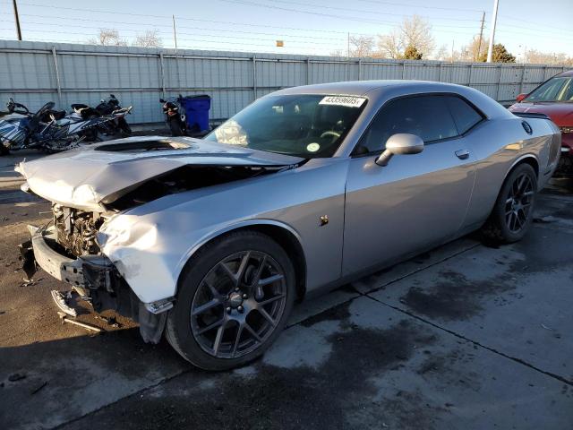  Salvage Dodge Challenger