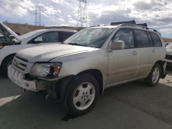  Salvage Toyota Highlander