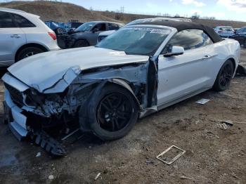  Salvage Ford Mustang