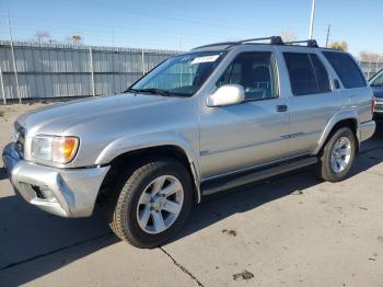  Salvage Nissan Pathfinder