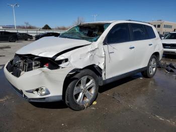  Salvage Toyota Highlander