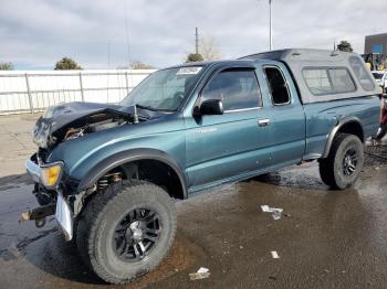  Salvage Toyota Tacoma