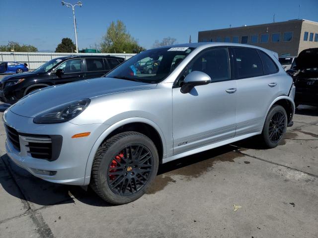  Salvage Porsche Cayenne