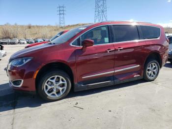  Salvage Chrysler Pacifica