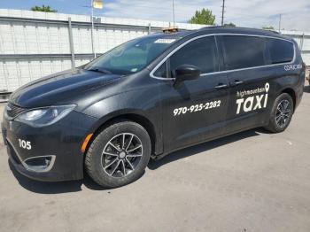  Salvage Chrysler Pacifica