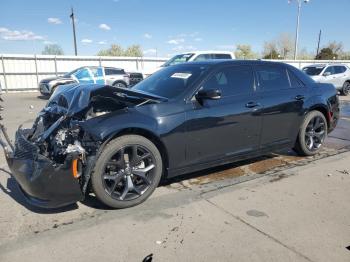  Salvage Chrysler 300