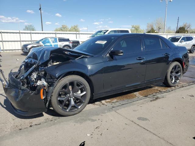  Salvage Chrysler 300