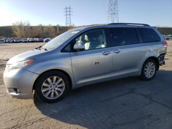  Salvage Toyota Sienna