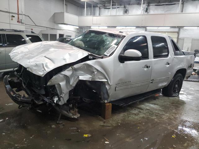  Salvage Chevrolet Avalanche
