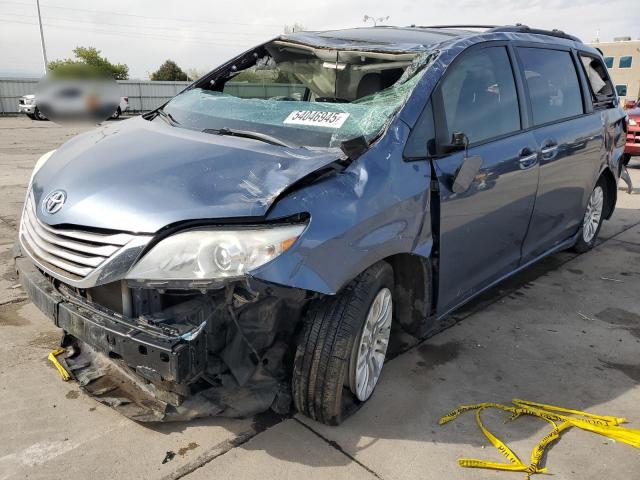  Salvage Toyota Sienna