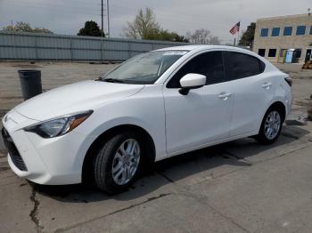  Salvage Toyota Yaris