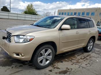 Salvage Toyota Highlander