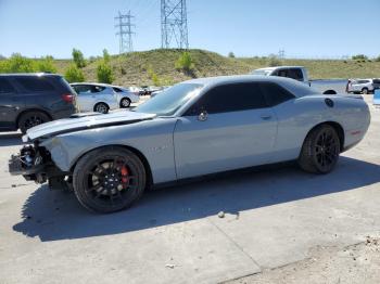  Salvage Dodge Challenger