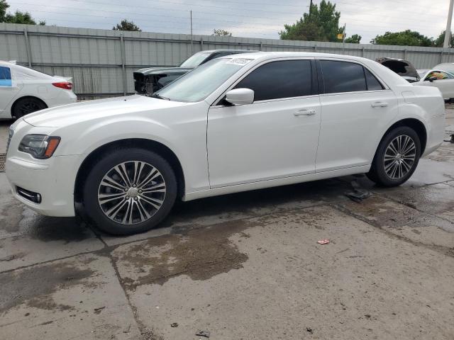  Salvage Chrysler 300