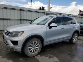  Salvage Volkswagen Touareg