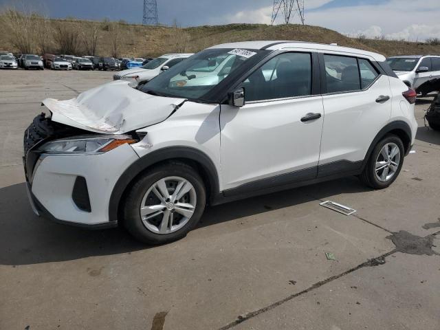  Salvage Nissan Kicks