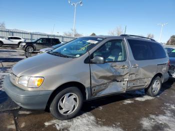  Salvage Toyota Sienna