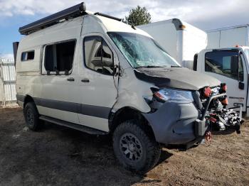  Salvage Mercedes-Benz Sprinter