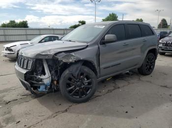  Salvage Jeep Grand Cherokee