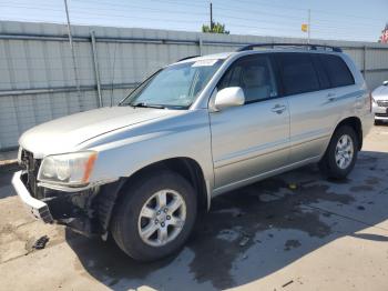  Salvage Toyota Highlander