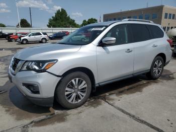  Salvage Nissan Pathfinder