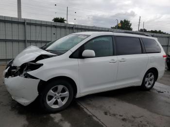  Salvage Toyota Sienna
