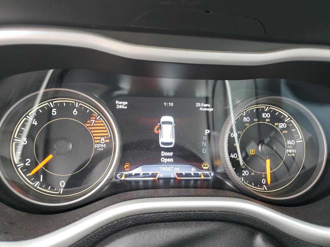 Jeep Cherokee Overland Image 9