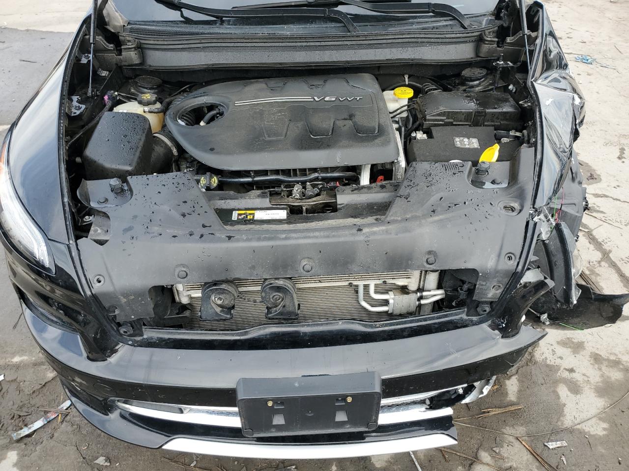 Jeep Cherokee Overland Image 10