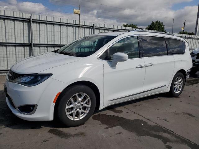  Salvage Chrysler Pacifica