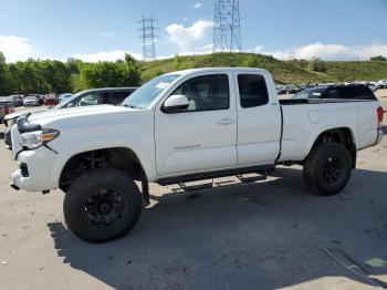  Salvage Toyota Tacoma