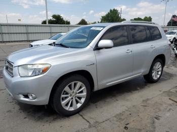  Salvage Toyota Highlander