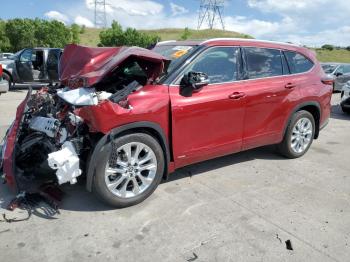  Salvage Toyota Highlander
