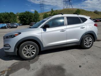  Salvage Hyundai TUCSON