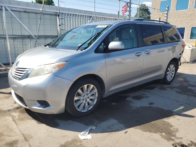  Salvage Toyota Sienna
