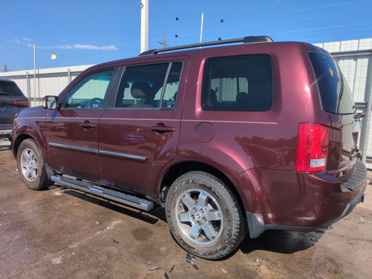 Honda Pilot Touring Image 3