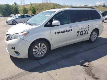  Salvage Toyota Sienna