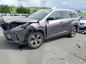  Salvage Toyota Highlander