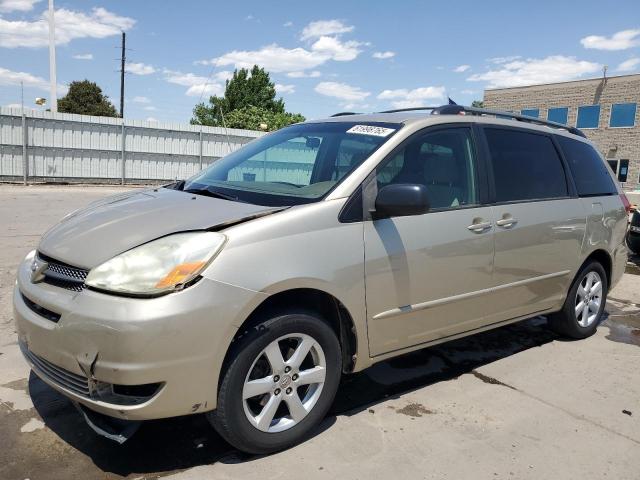  Salvage Toyota Sienna