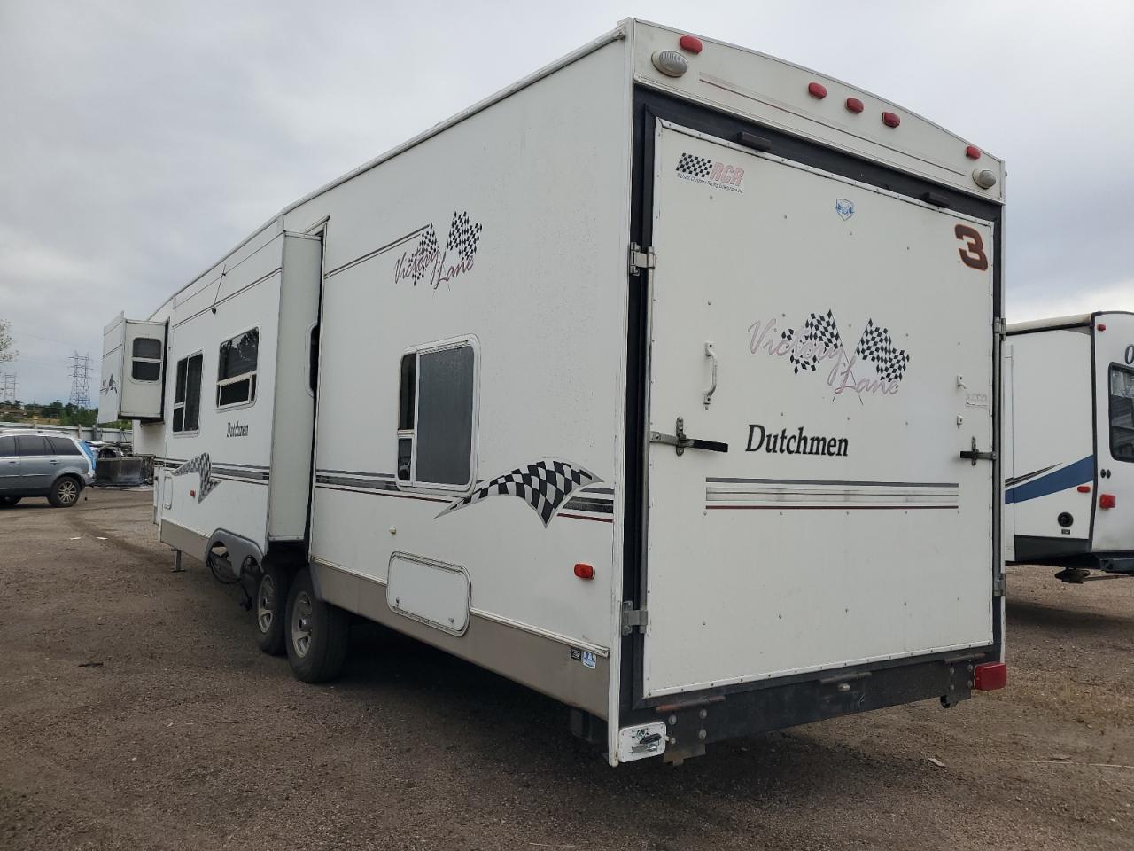 Victory Lane Camper Image 8