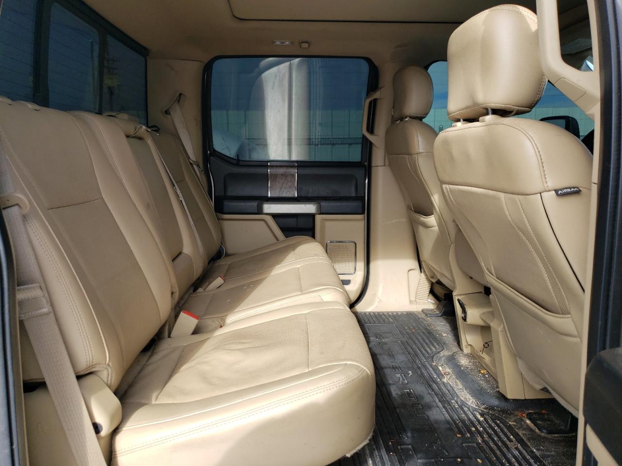 Ford F-350 Super Duty Image 7