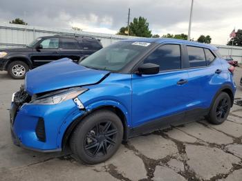  Salvage Nissan Kicks