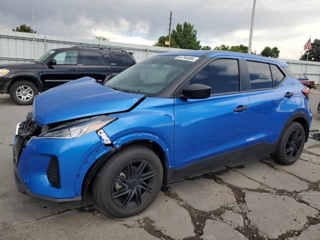  Salvage Nissan Kicks