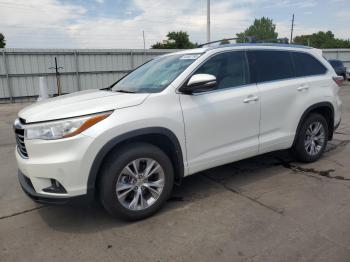  Salvage Toyota Highlander
