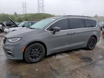  Salvage Chrysler Pacifica