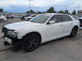  Salvage Chrysler 300
